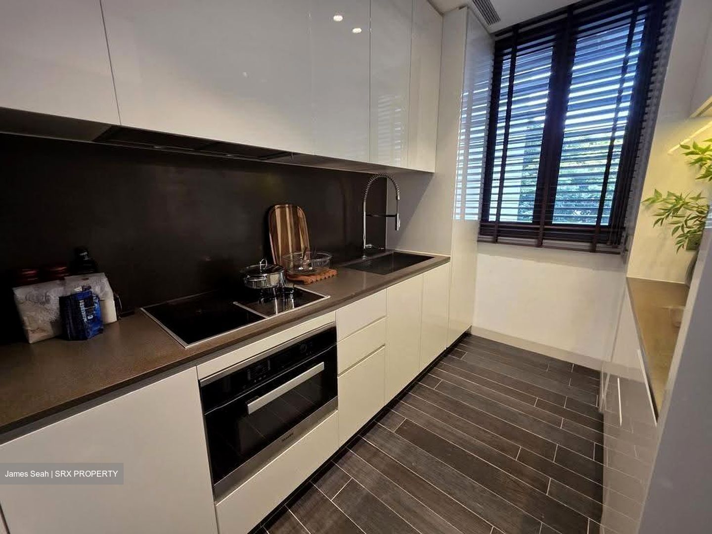 Lloyd Sixtyfive (D9), Apartment #614659571